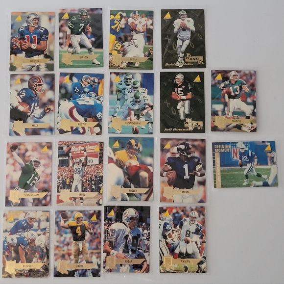 (#2) (Lot Of 18) Vintage Assorted Pinnacle Football Trading Cards See Pictures. - Picture 2 of 7